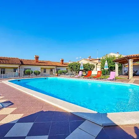 Lejlighed Marina 1 With Shared Pool