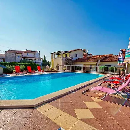 Marina 1 With Shared Pool Apartment *