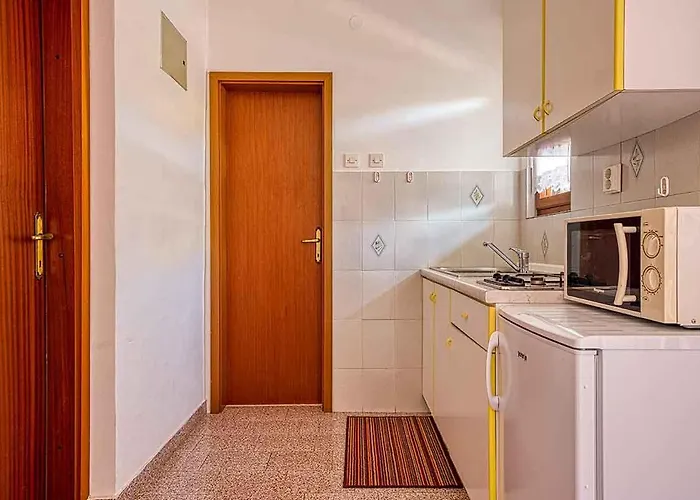 Apartment Marina 1 With Shared Pool *